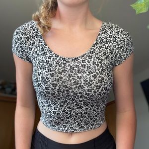AéRopostale flower print cropped shirt